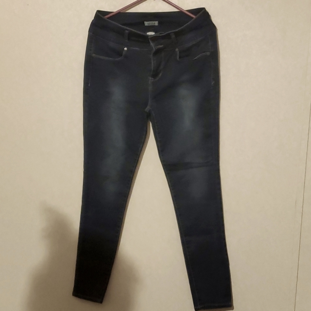 Jeans - Picture 2 of 3